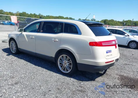 2014 Lincoln Mkt Ecoboost z USA, uszkodzony, nr VIN 2LMHJ5AT8EBL57549